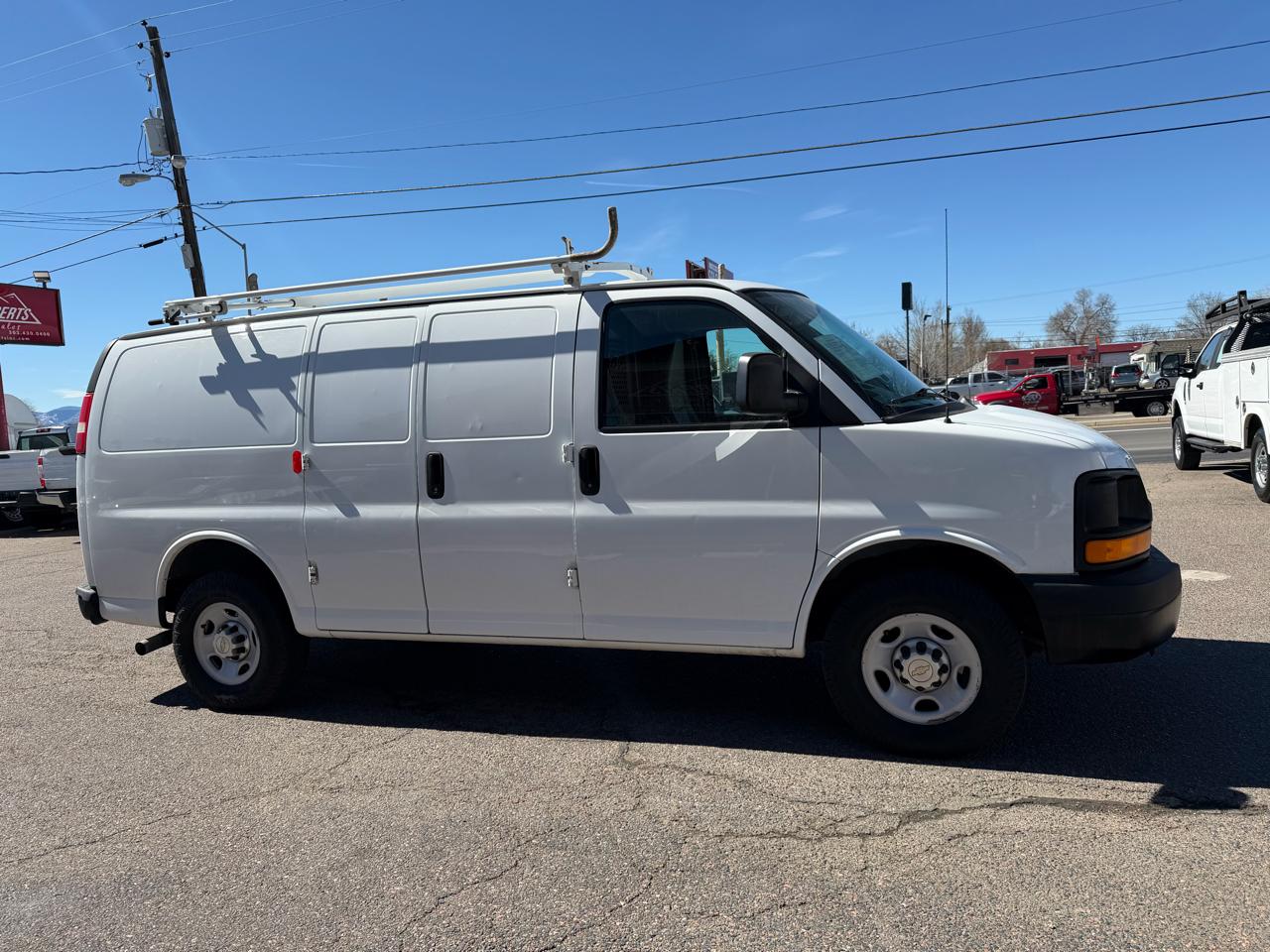 2014 Chevrolet Express Cargo Van RWD 2500 135"