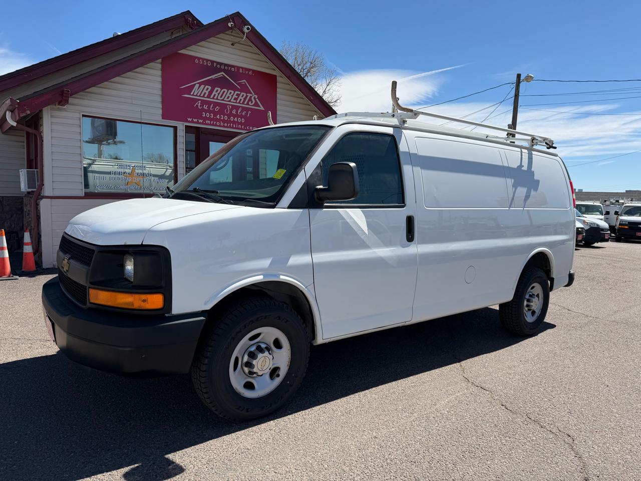 Chevrolet Express Cargo Van RWD 2500 135" 2014