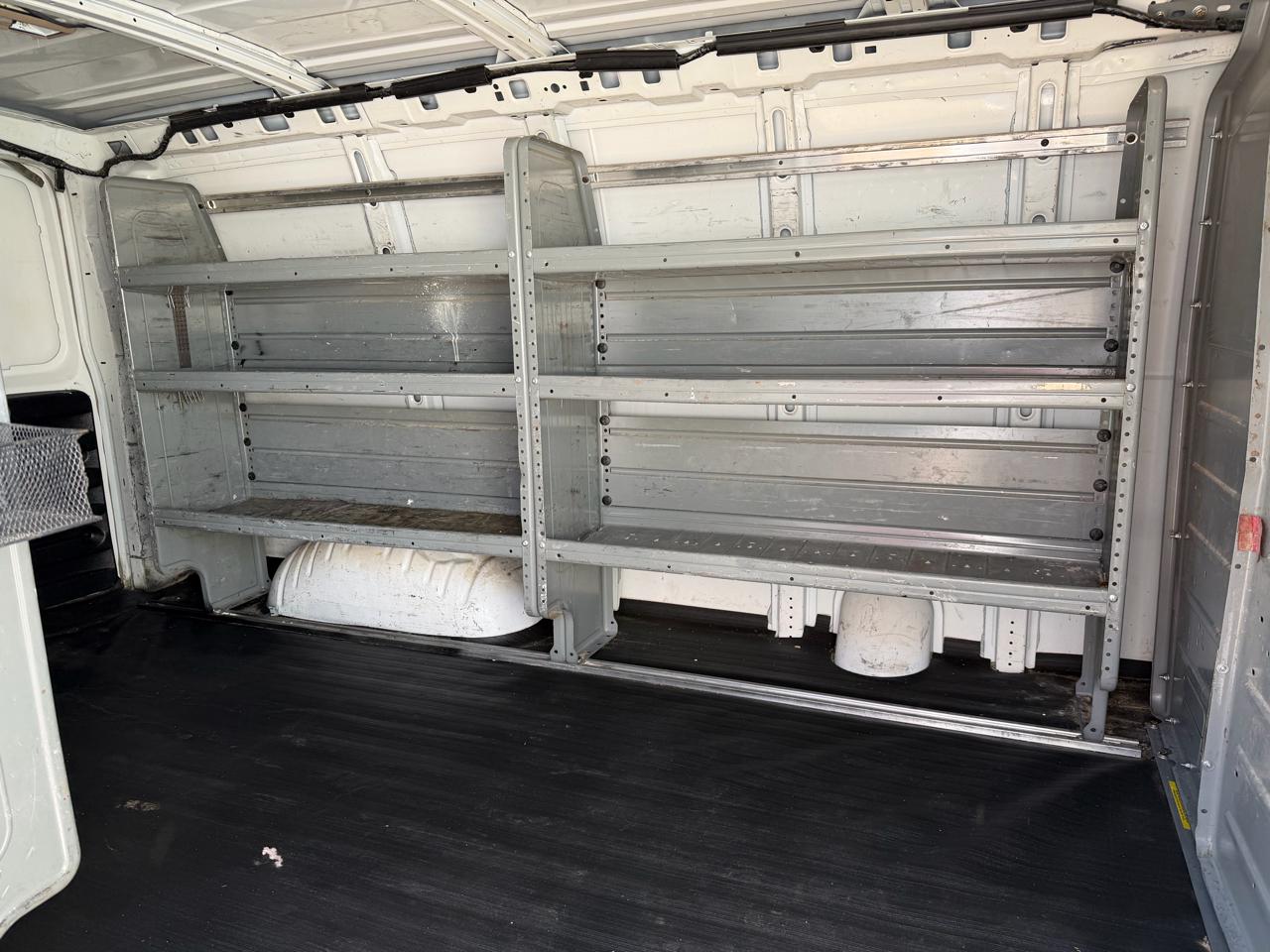 Chevrolet Express Cargo Van RWD 2500 135" 2014