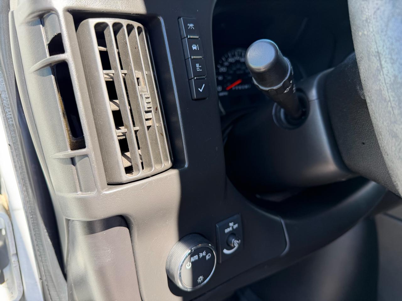 Chevrolet Express Cargo Van RWD 2500 135" 2014