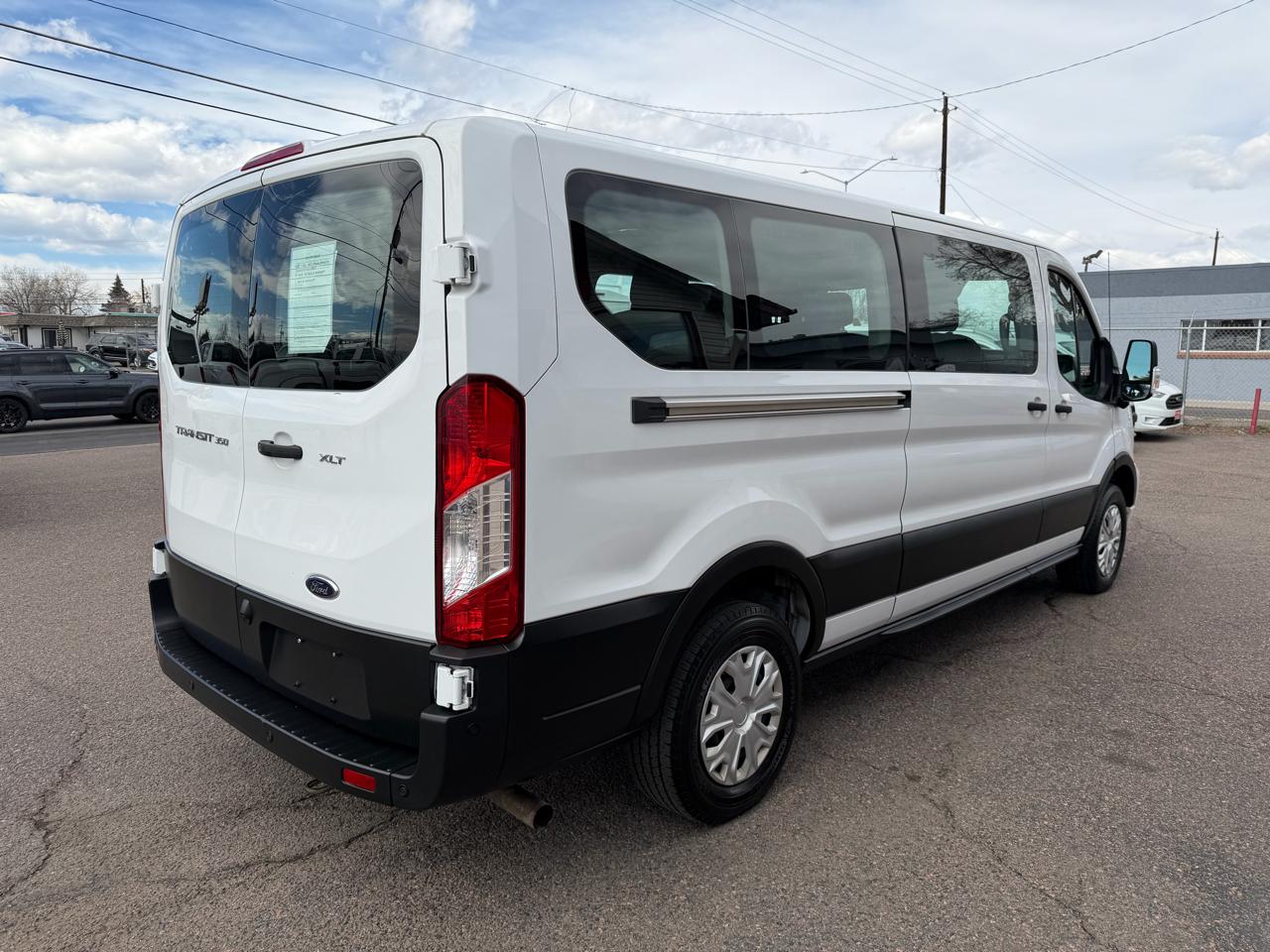 Ford Transit Passenger Wagon T-350 148" Low Roof XLT RWD 2023