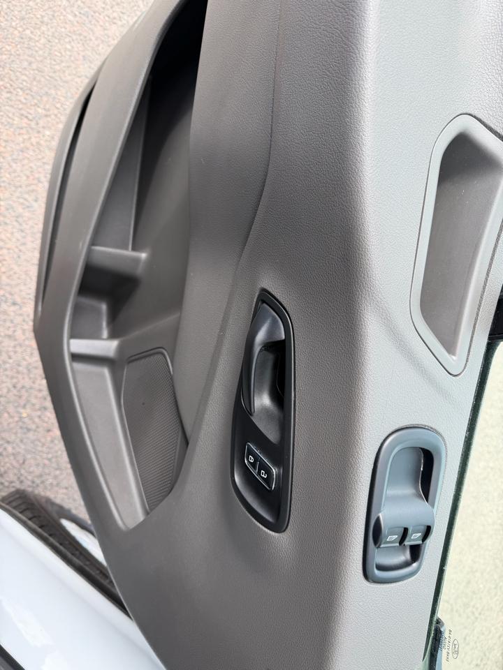 Ford Transit Passenger Wagon T-350 148" Low Roof XLT RWD 2023