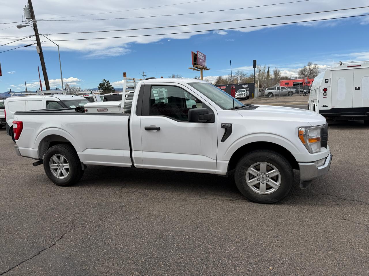 Ford F-150 XLT 2WD Reg Cab 8' Box 2021