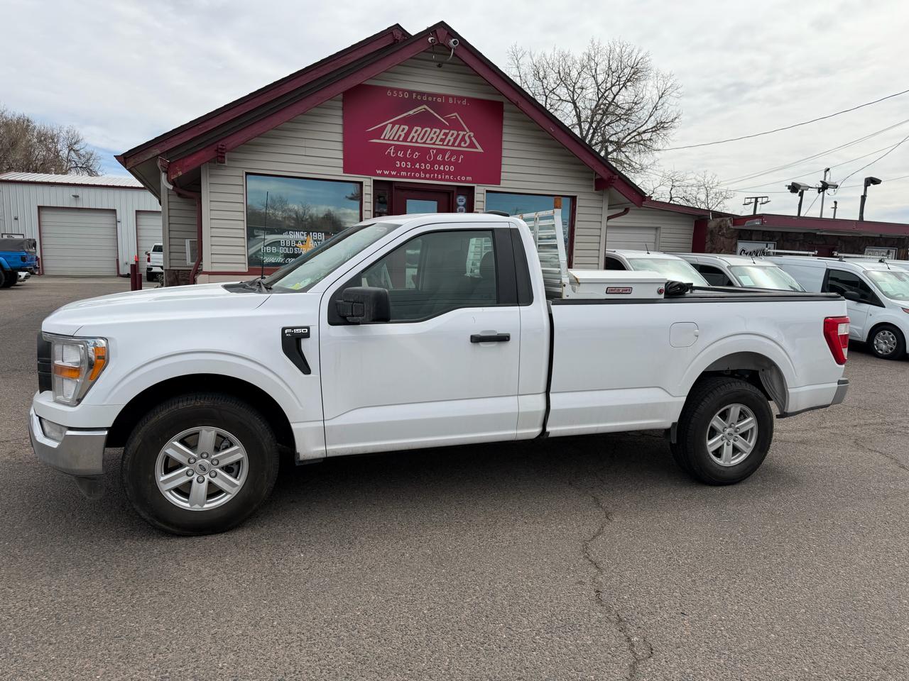 Ford F-150 XLT 2WD Reg Cab 8' Box 2021