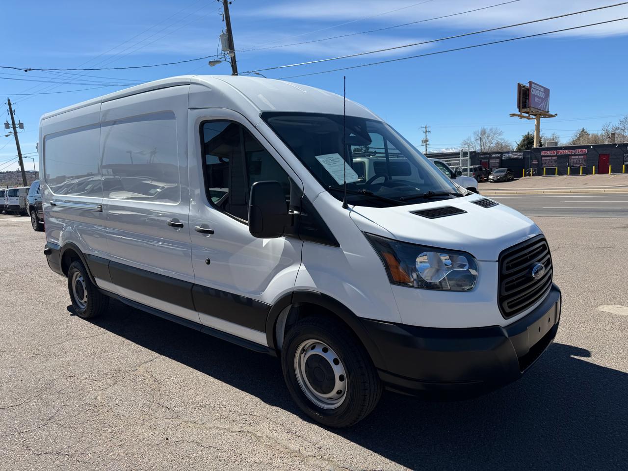 Ford Transit Van T-250 148" Med Rf 9000 GVWR Sliding RH Dr 2019