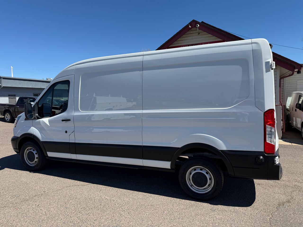 Ford Transit Van T-250 148" Med Rf 9000 GVWR Sliding RH Dr 2019