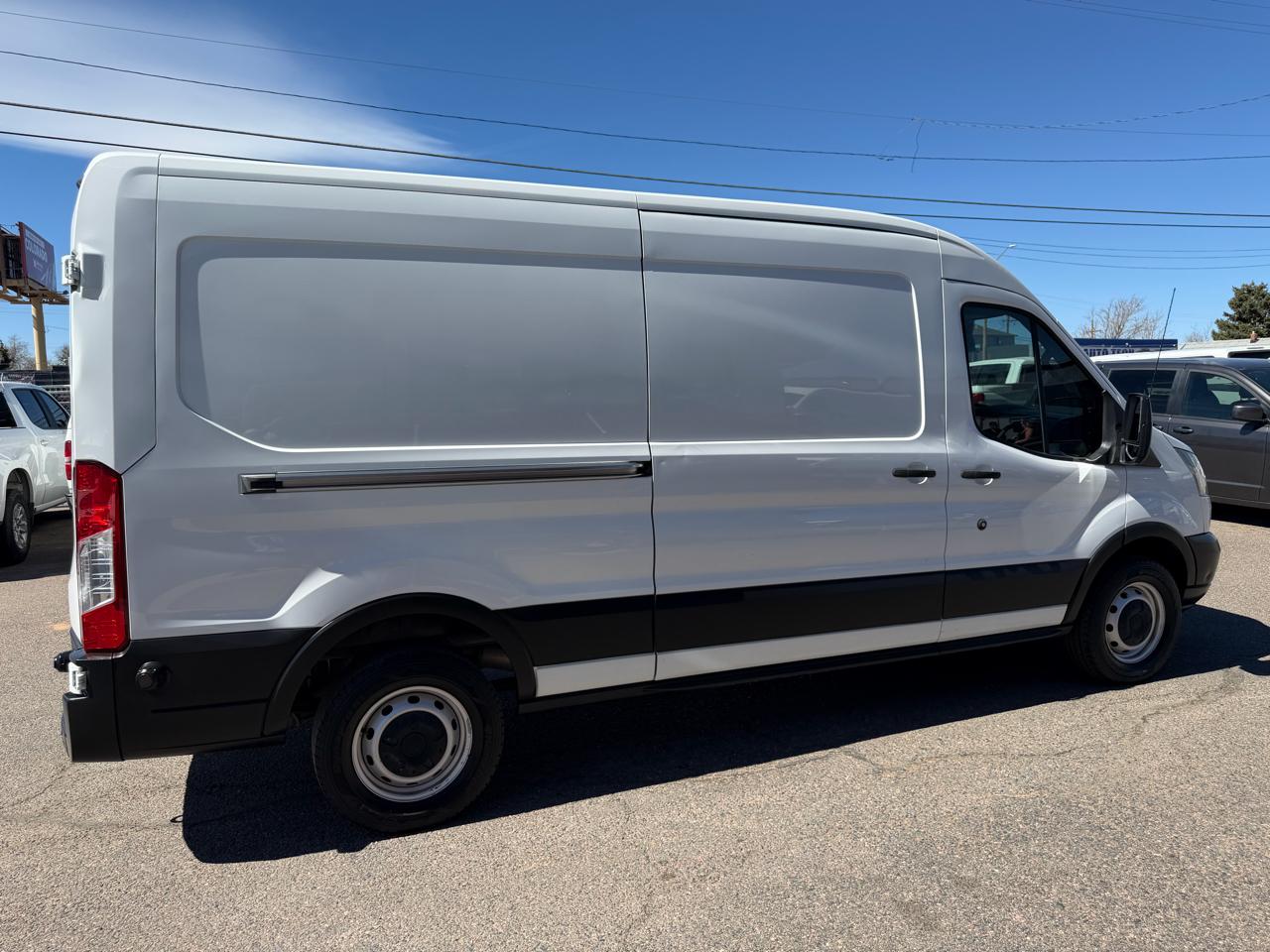 Ford Transit Van T-250 148" Med Rf 9000 GVWR Sliding RH Dr 2019