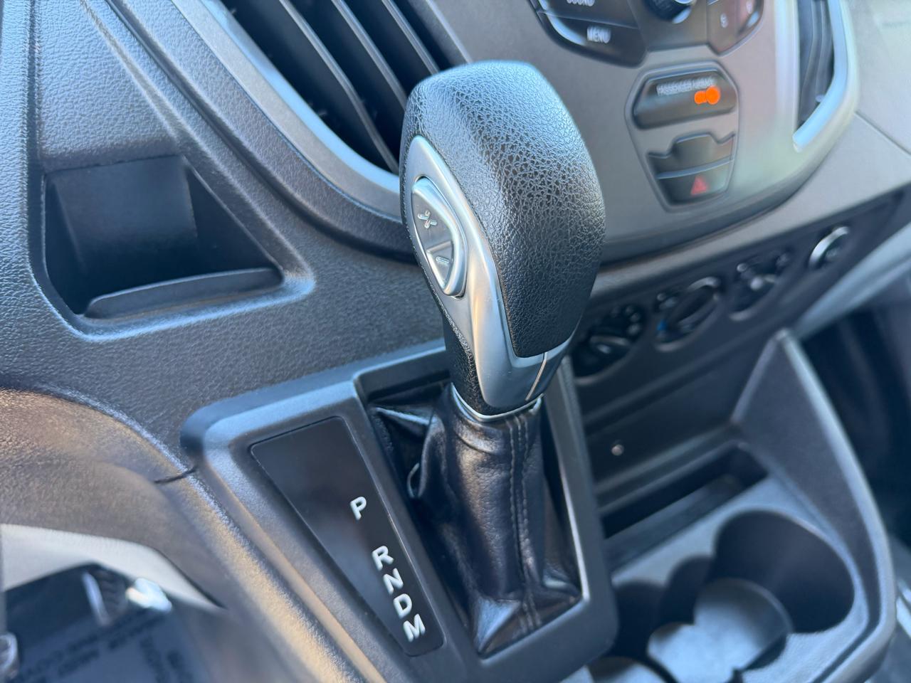 Ford Transit Van T-250 148" Med Rf 9000 GVWR Sliding RH Dr 2019