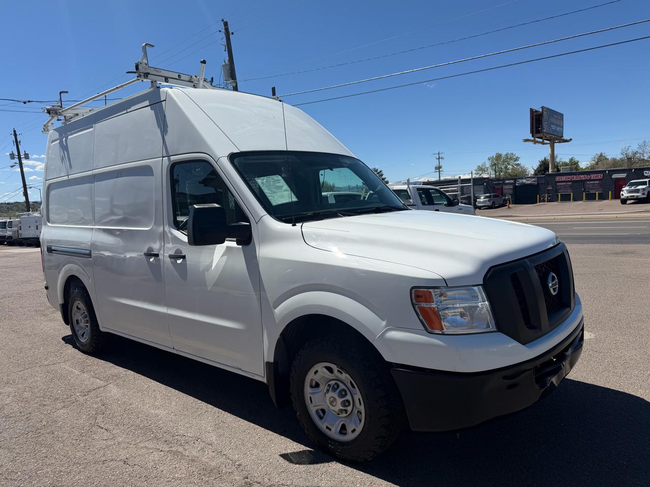 Nissan NV High Roof 2500 V6 SV 2016