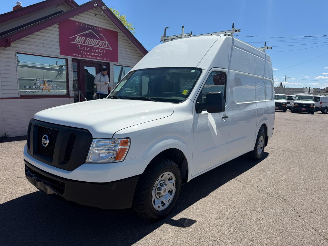 Nissan NV High Roof 2500 V6 SV 2016