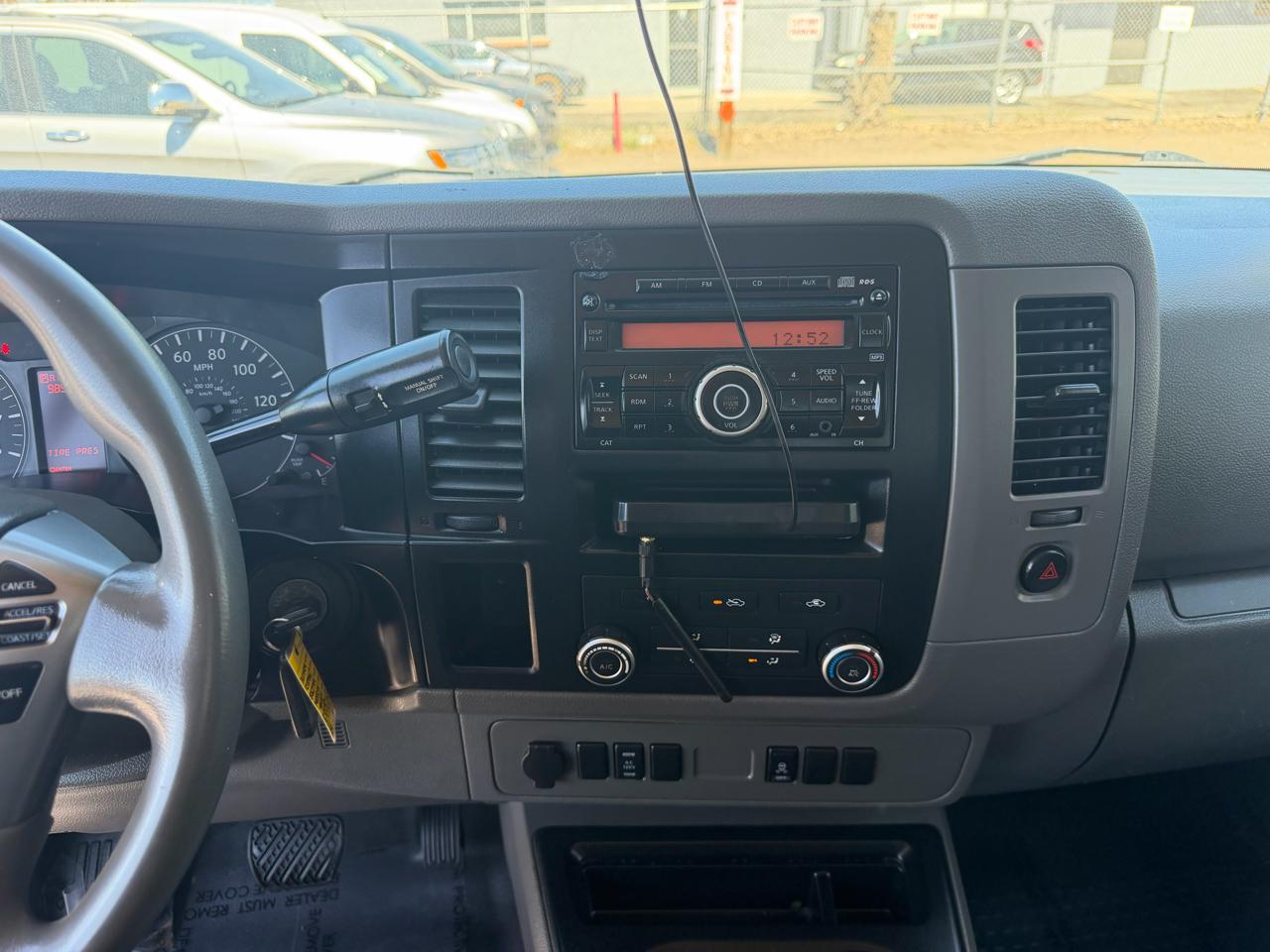 Nissan NV High Roof 2500 V6 SV 2016