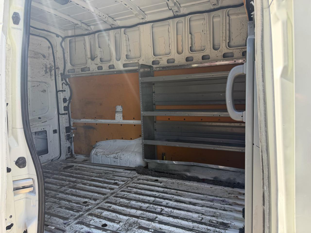 Nissan NV High Roof 2500 V6 SV 2016