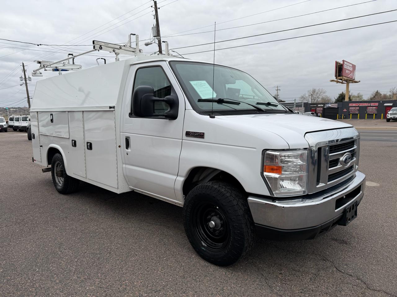 Ford E-Series Cutaway E-350 SRW 138" WB 2019