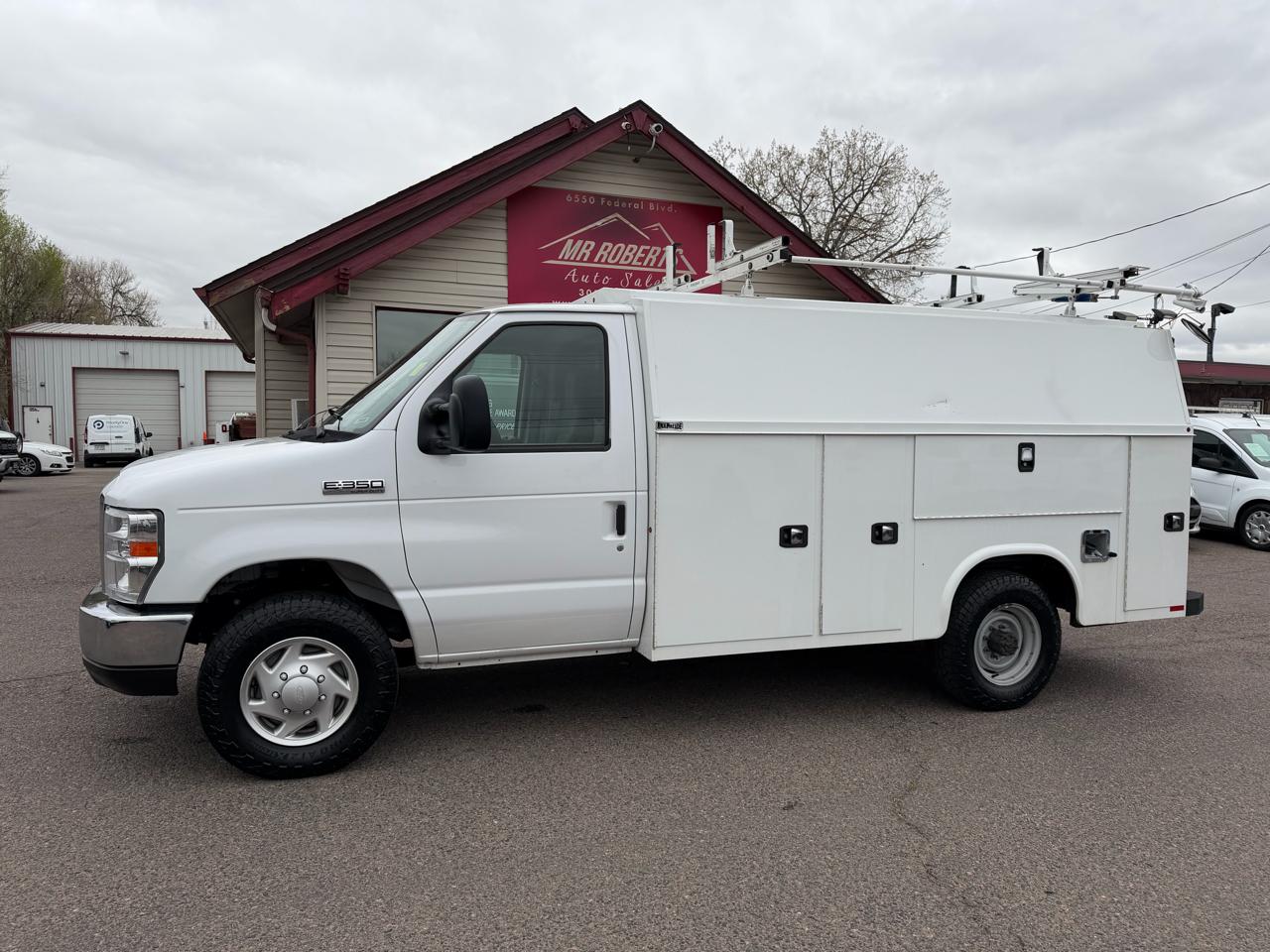 Ford E-Series Cutaway E-350 SRW 138" WB 2019