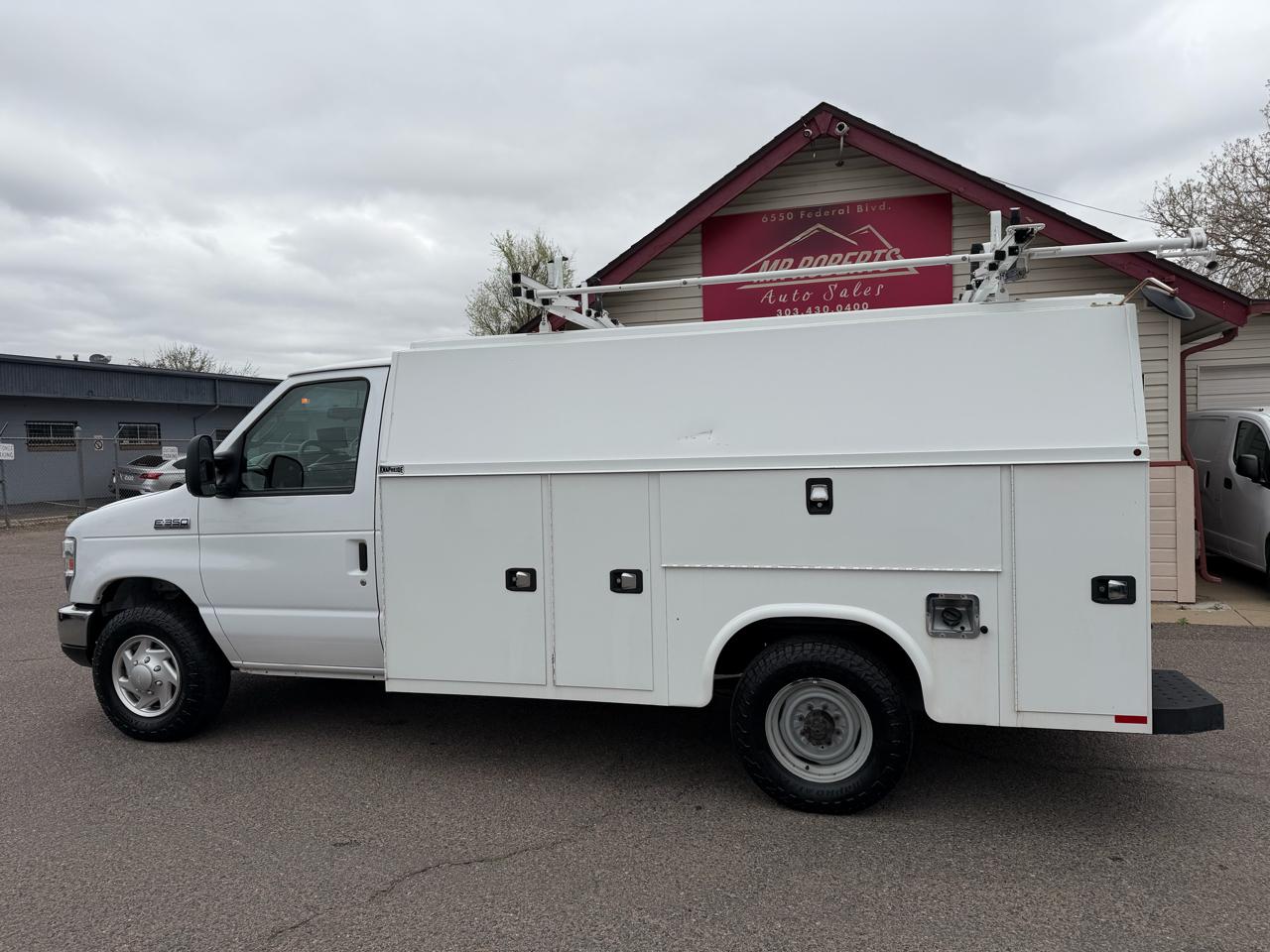 Ford E-Series Cutaway E-350 SRW 138" WB 2019