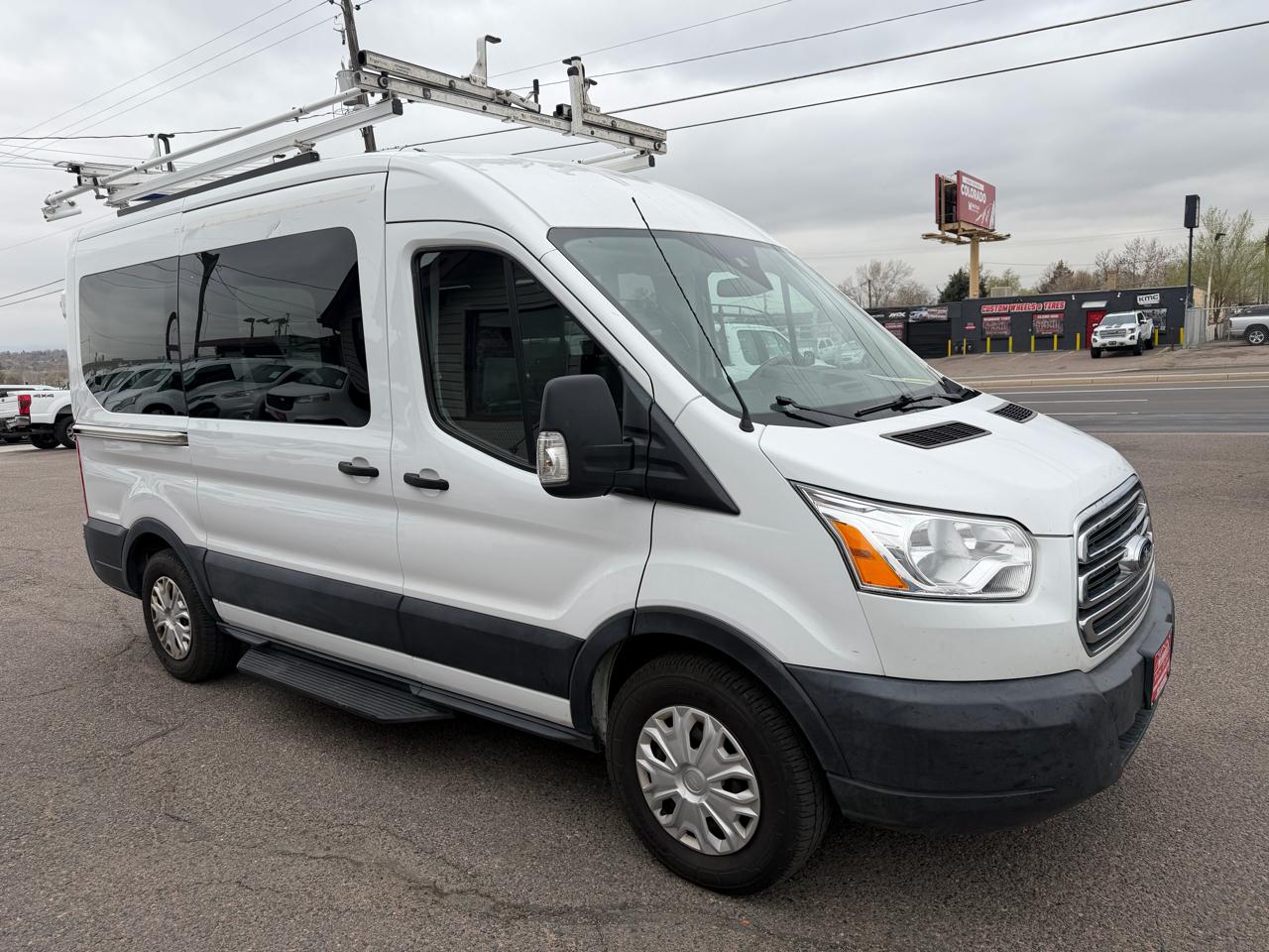 Ford Transit Passenger Wagon T-150 130" Med Roof XLT Sliding RH Dr 2019