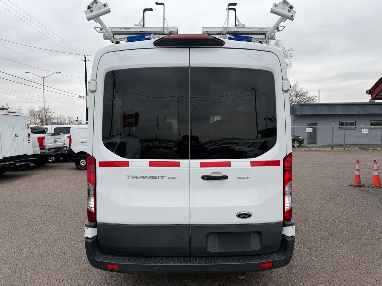 Ford Transit Passenger Wagon T-150 130" Med Roof XLT Sliding RH Dr 2019