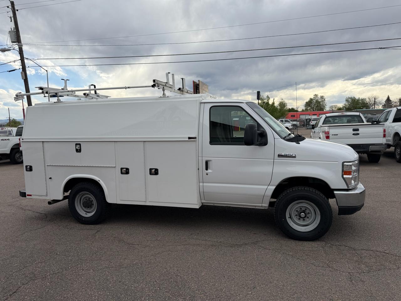 2019 Ford E-Series Cutaway E-350 SRW 138" WB