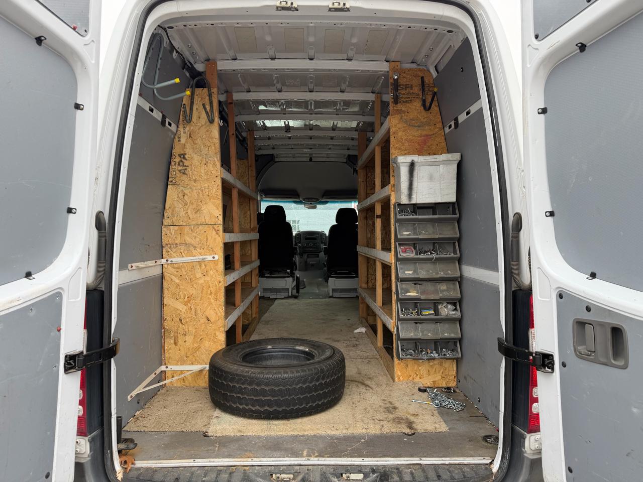 Mercedes-Benz Sprinter Crew Vans 2500 170" 2011