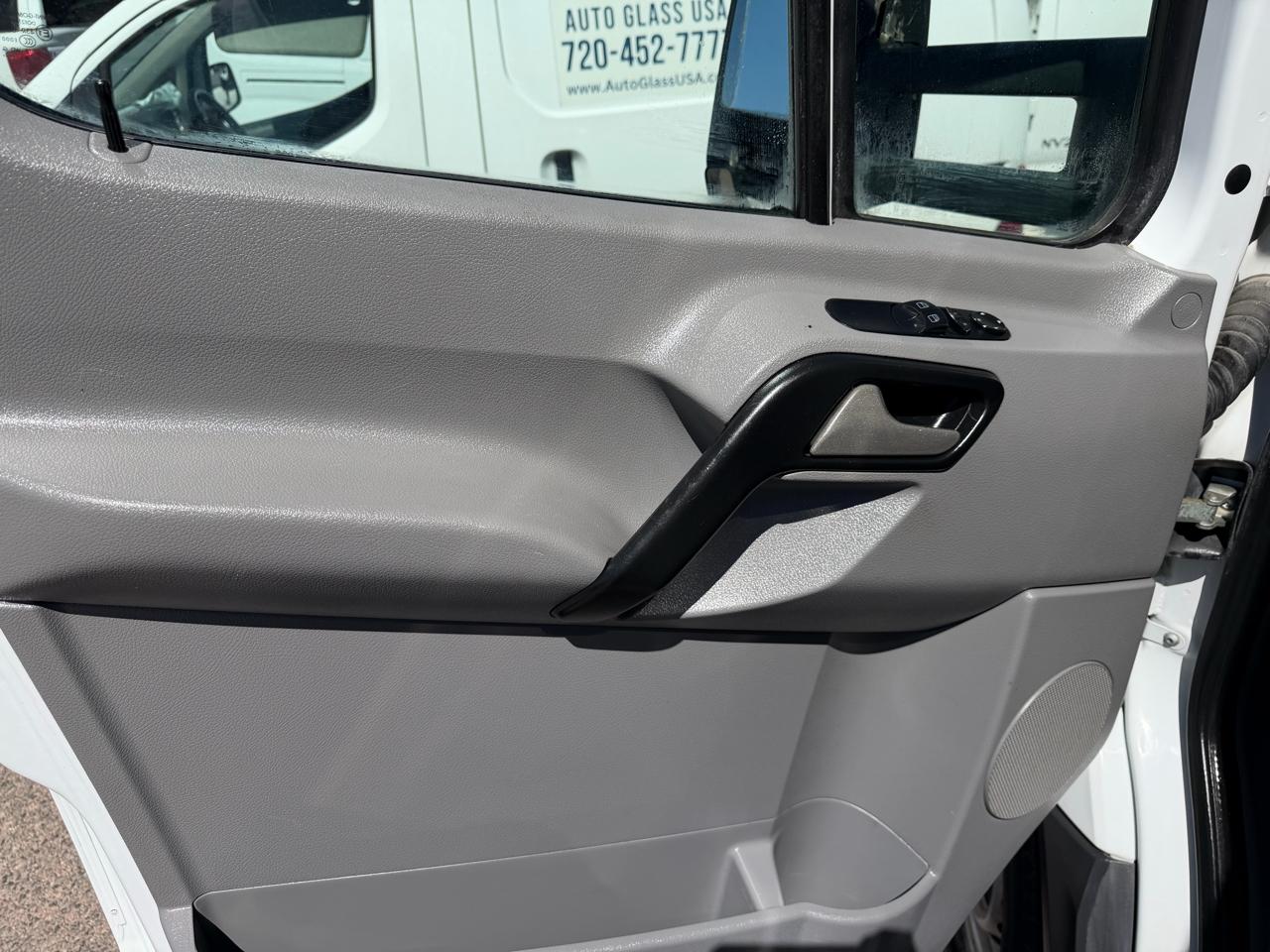 Mercedes-Benz Sprinter Crew Vans 2500 170" 2011