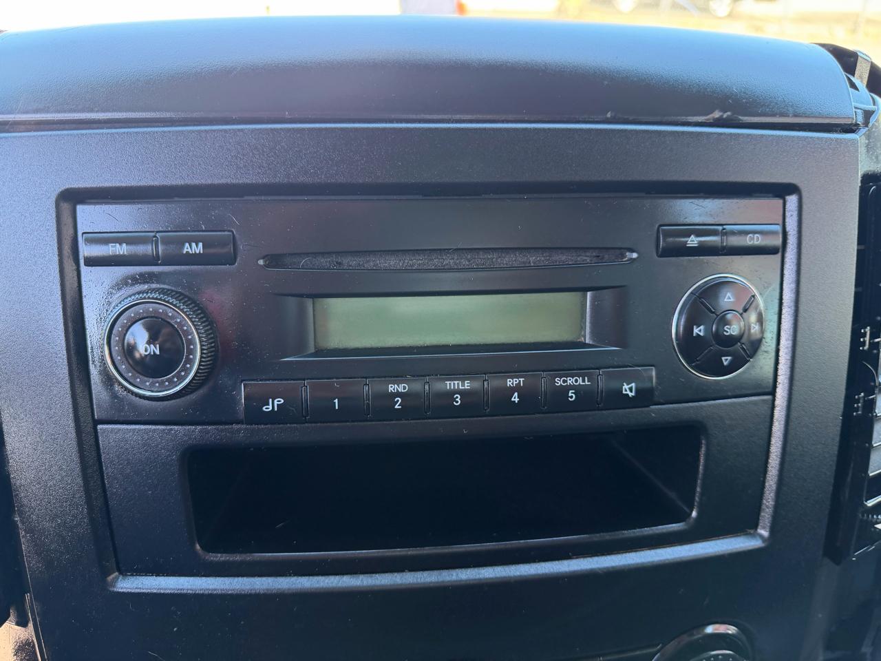 Mercedes-Benz Sprinter Crew Vans 2500 170" 2011