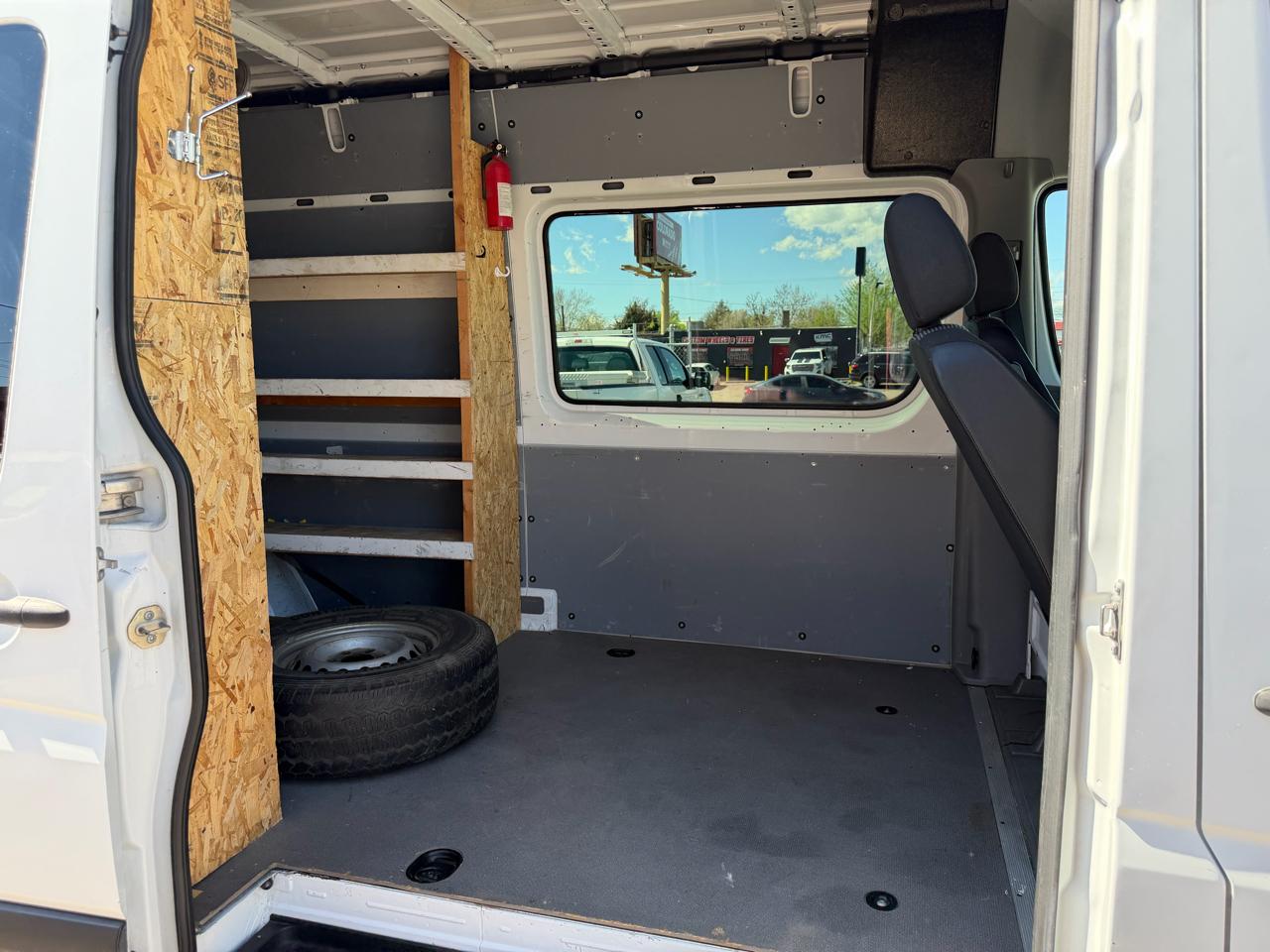 Mercedes-Benz Sprinter Crew Vans 2500 170" 2011