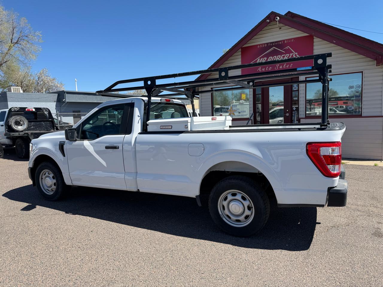 Ford F-150 XL 2WD Reg Cab 8' Box 2021