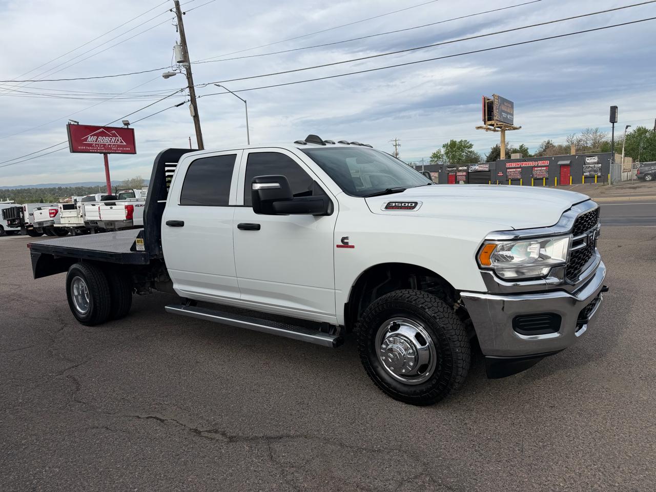 RAM 3500 Chassis Cab Tradesman 4WD Crew Cab 60" CA 172.4" WB 2024