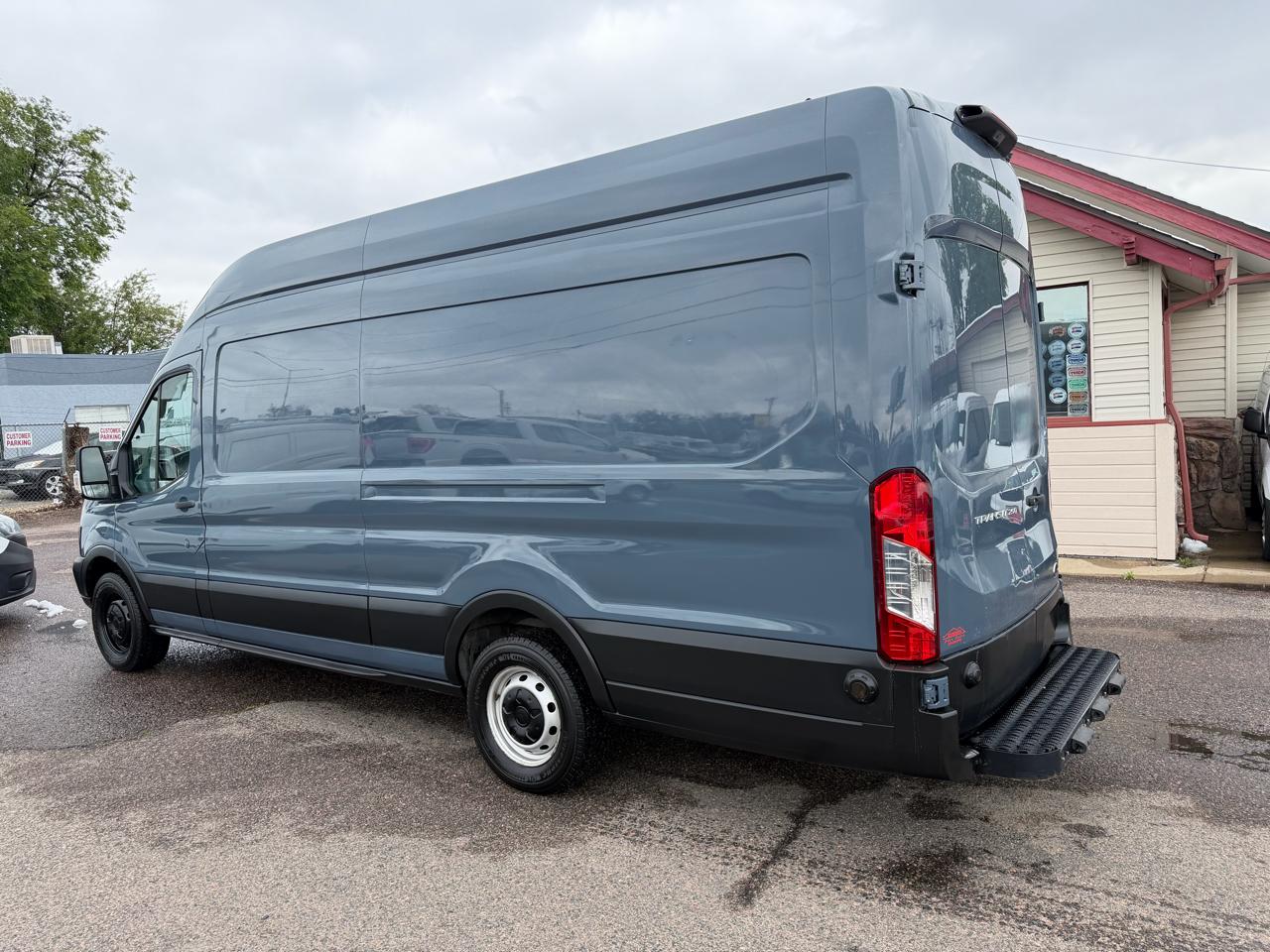 Ford Transit Van T-250 148" EL Hi Rf 9000 GVWR Sliding RH Dr 2019
