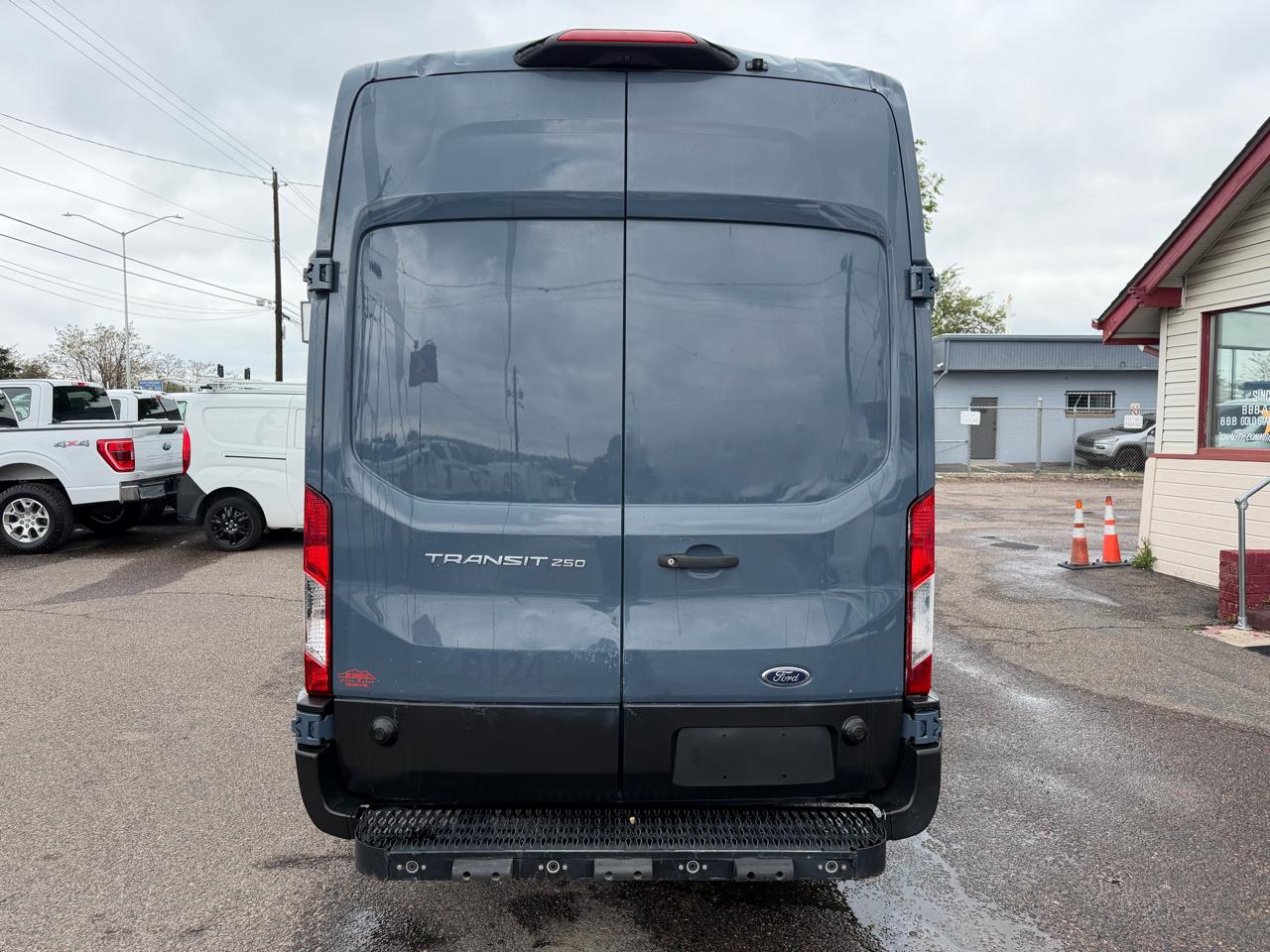 Ford Transit Van T-250 148" EL Hi Rf 9000 GVWR Sliding RH Dr 2019