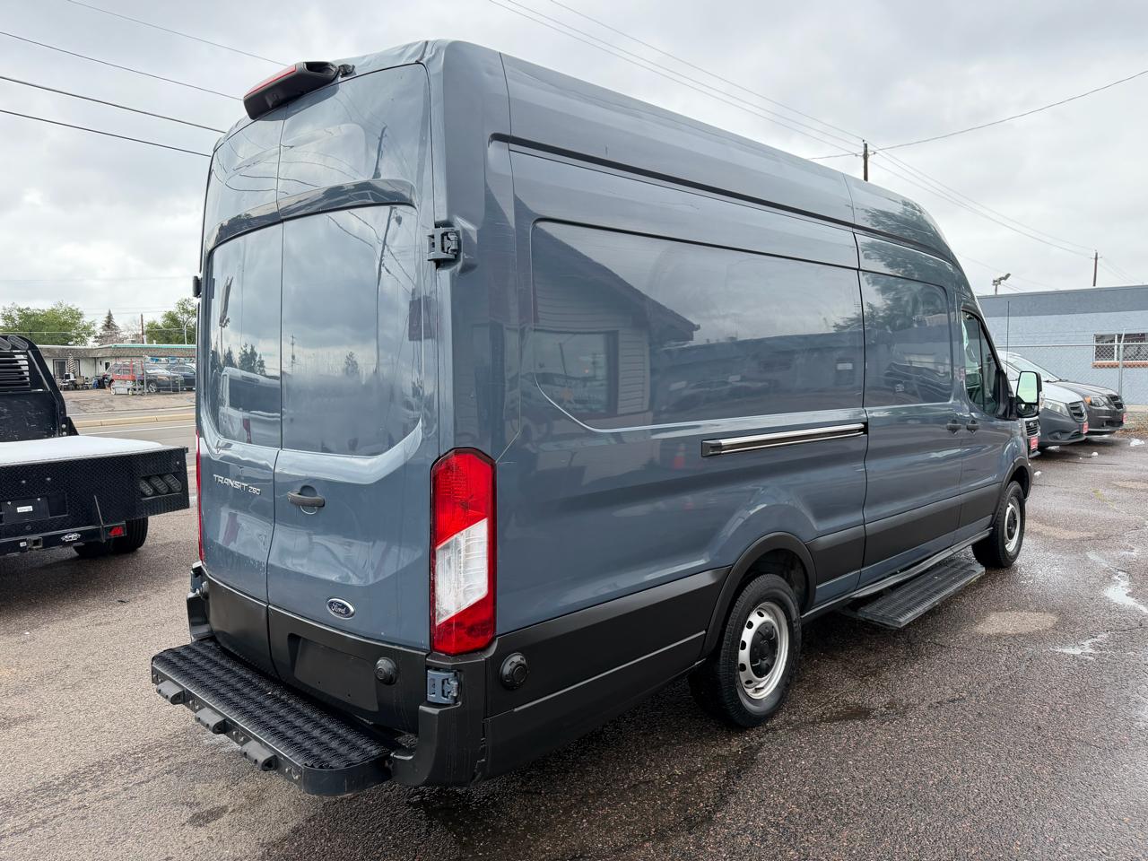 Ford Transit Van T-250 148" EL Hi Rf 9000 GVWR Sliding RH Dr 2019