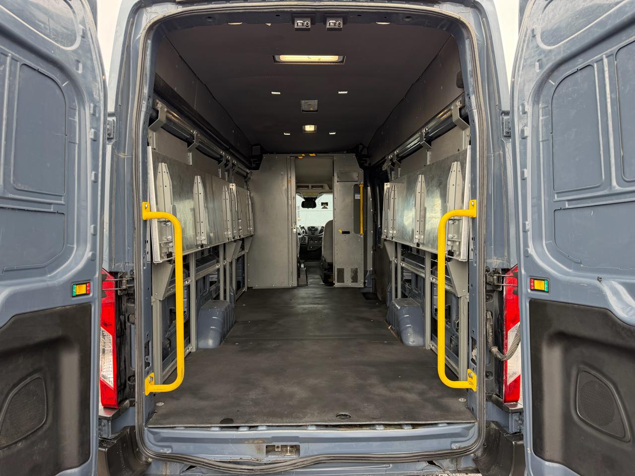 Ford Transit Van T-250 148" EL Hi Rf 9000 GVWR Sliding RH Dr 2019