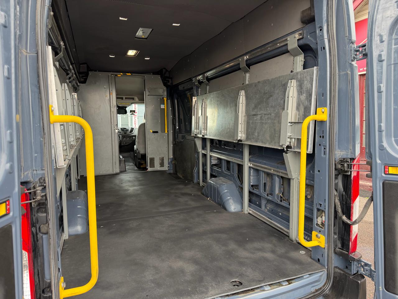 Ford Transit Van T-250 148" EL Hi Rf 9000 GVWR Sliding RH Dr 2019