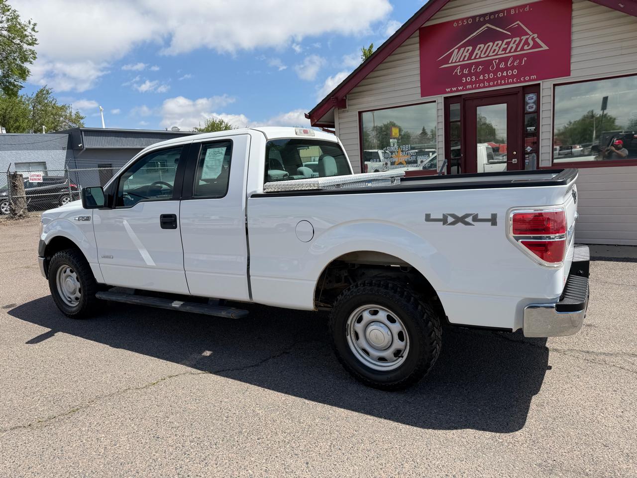 Ford F-150 4WD SuperCab 145" XL 2014