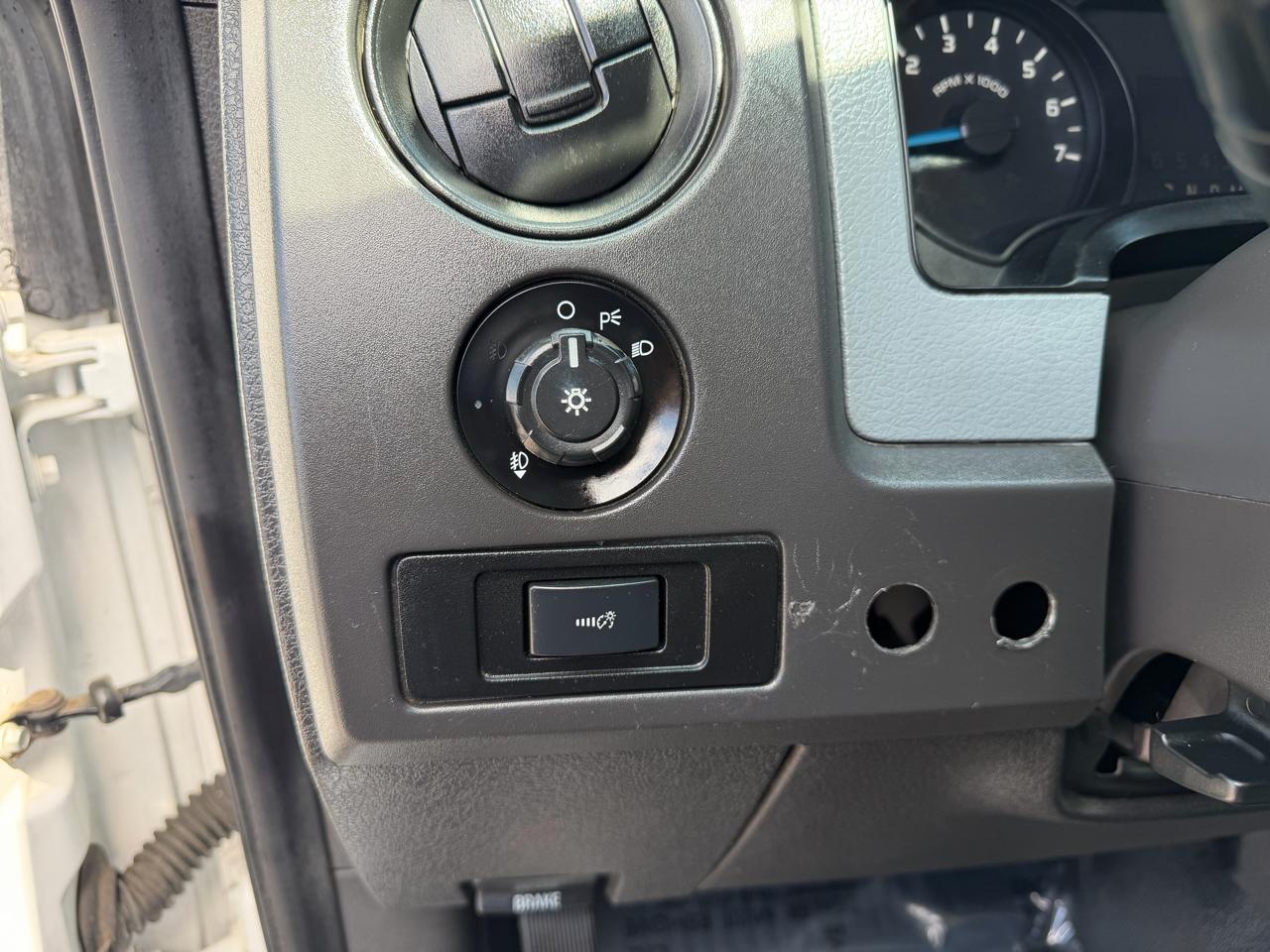 Ford F-150 4WD SuperCab 145" XL 2014