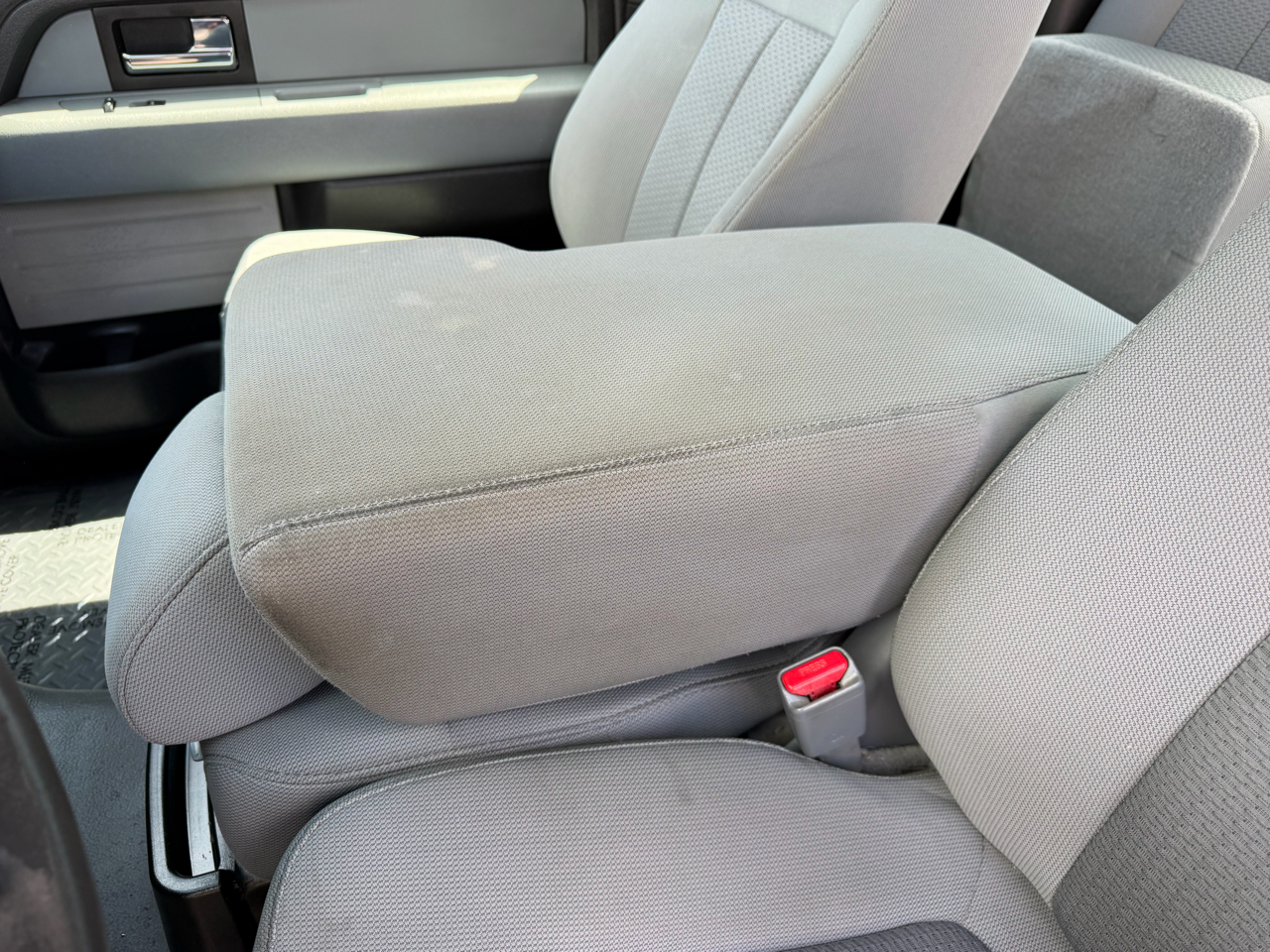 Ford F-150 4WD SuperCab 145" XL 2014
