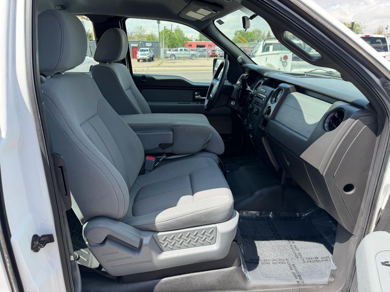 Ford F-150 4WD SuperCab 145" XL 2014