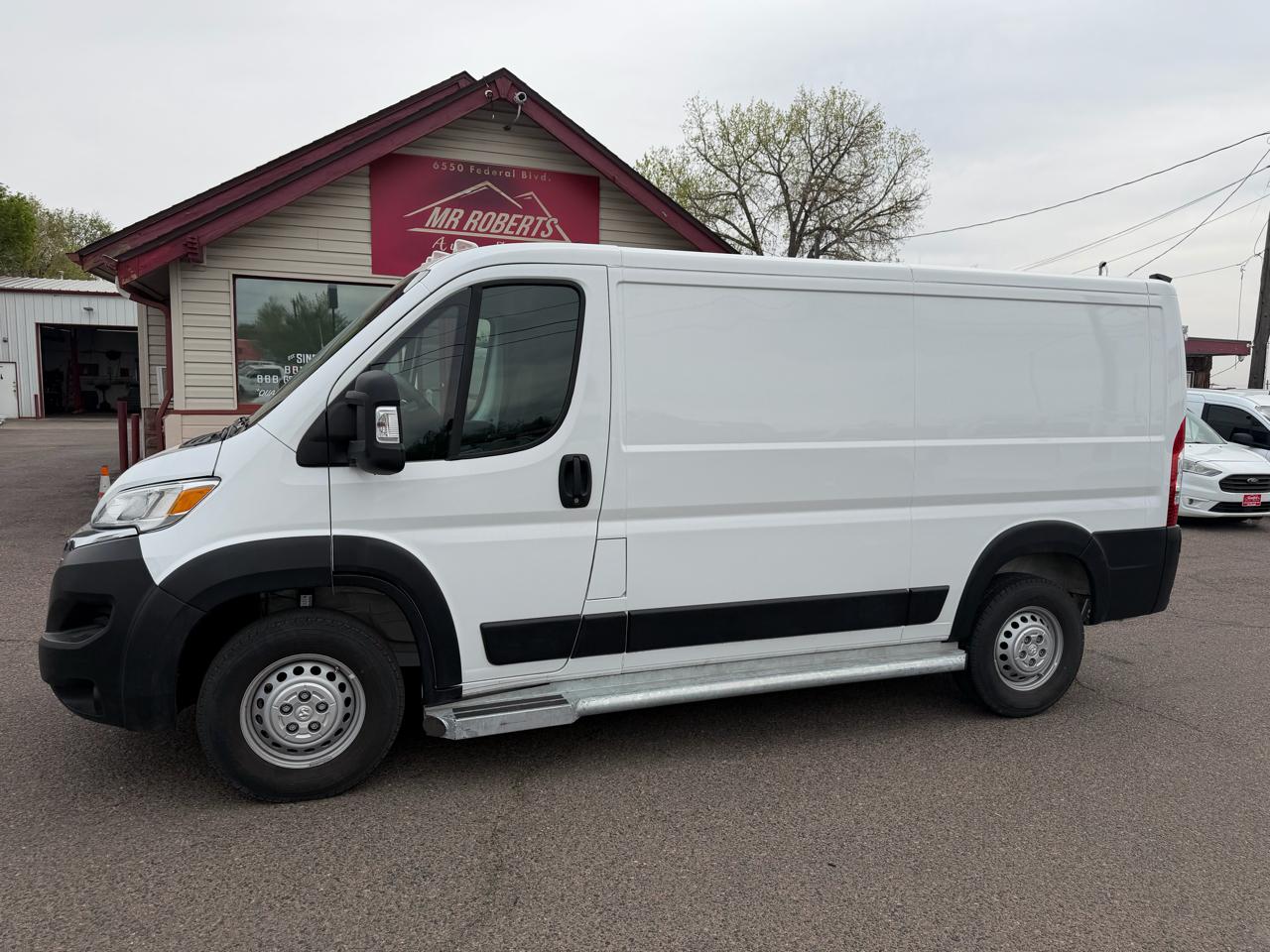 RAM ProMaster Cargo Van Tradesman 2500 Low Roof 136" WB w/Pass Seat 2025