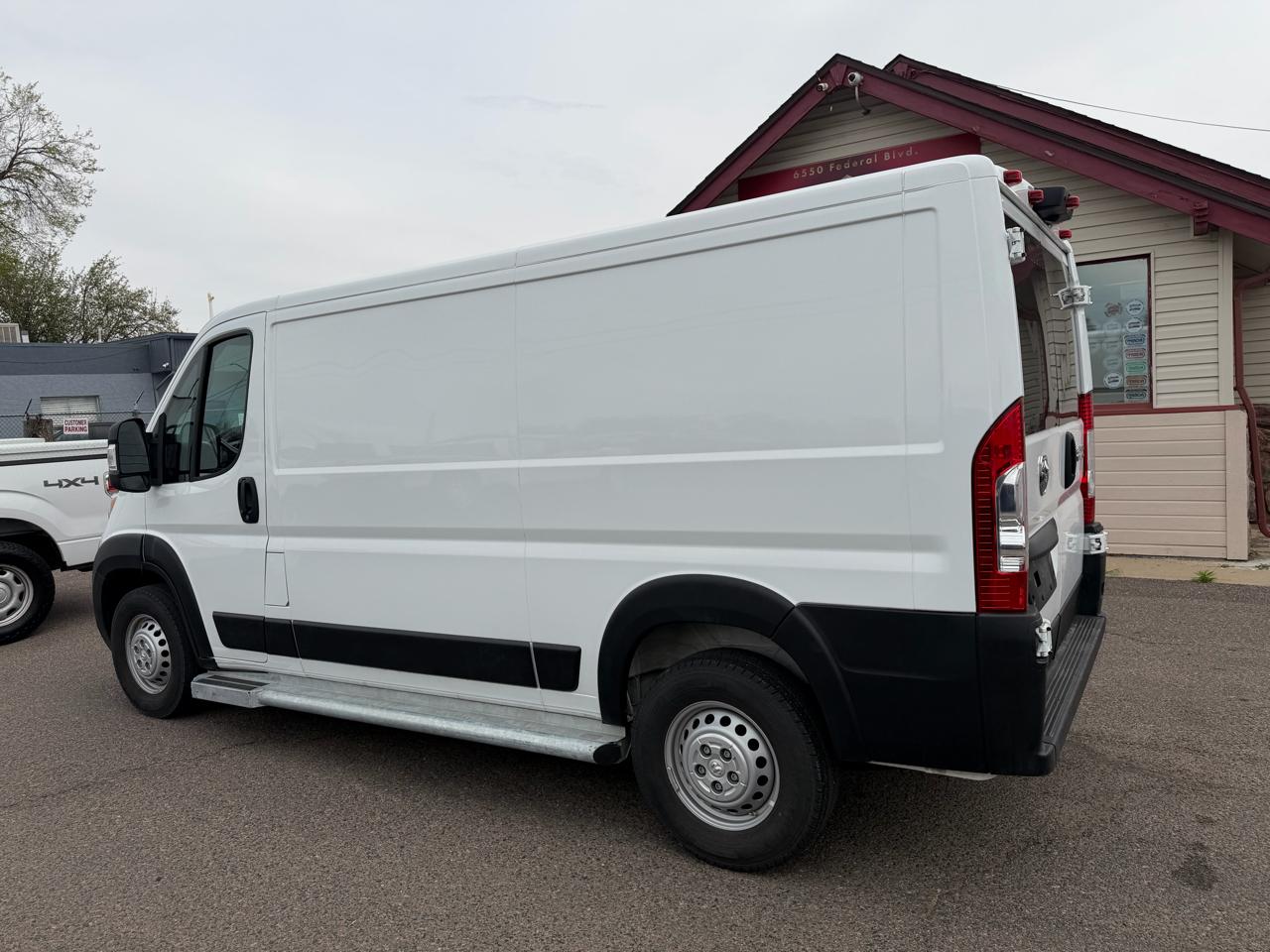 RAM ProMaster Cargo Van Tradesman 2500 Low Roof 136" WB w/Pass Seat 2025