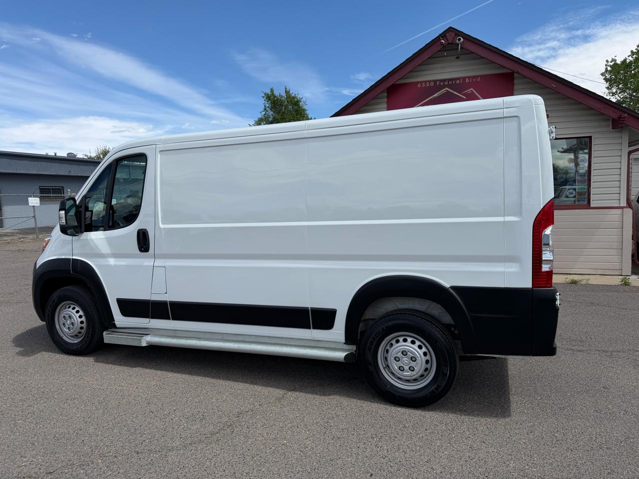 RAM ProMaster Cargo Van Tradesman 2500 Low Roof 136" WB w/Pass Seat 2025
