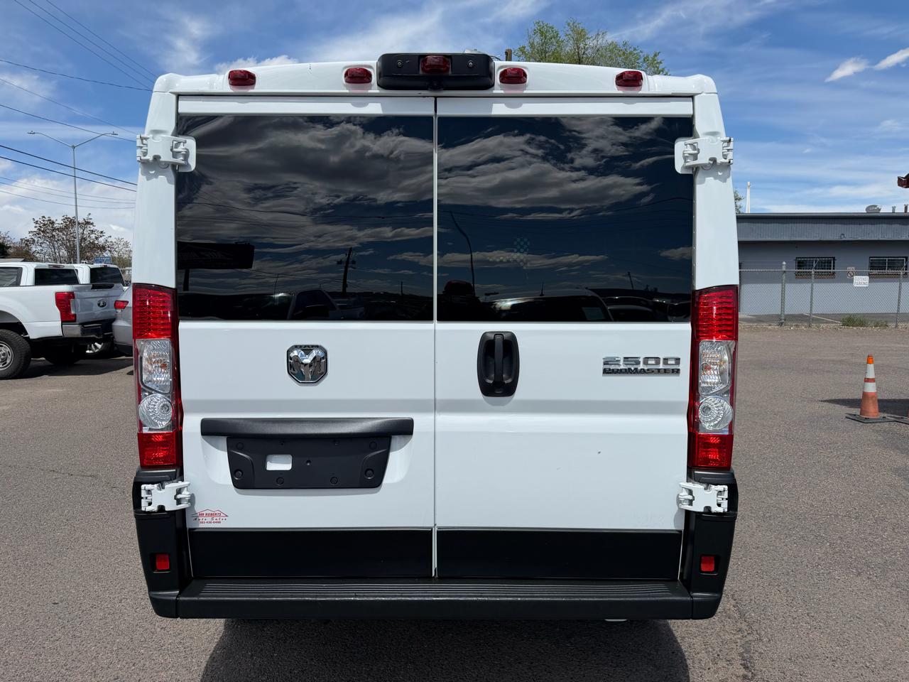 RAM ProMaster Cargo Van Tradesman 2500 Low Roof 136" WB w/Pass Seat 2025