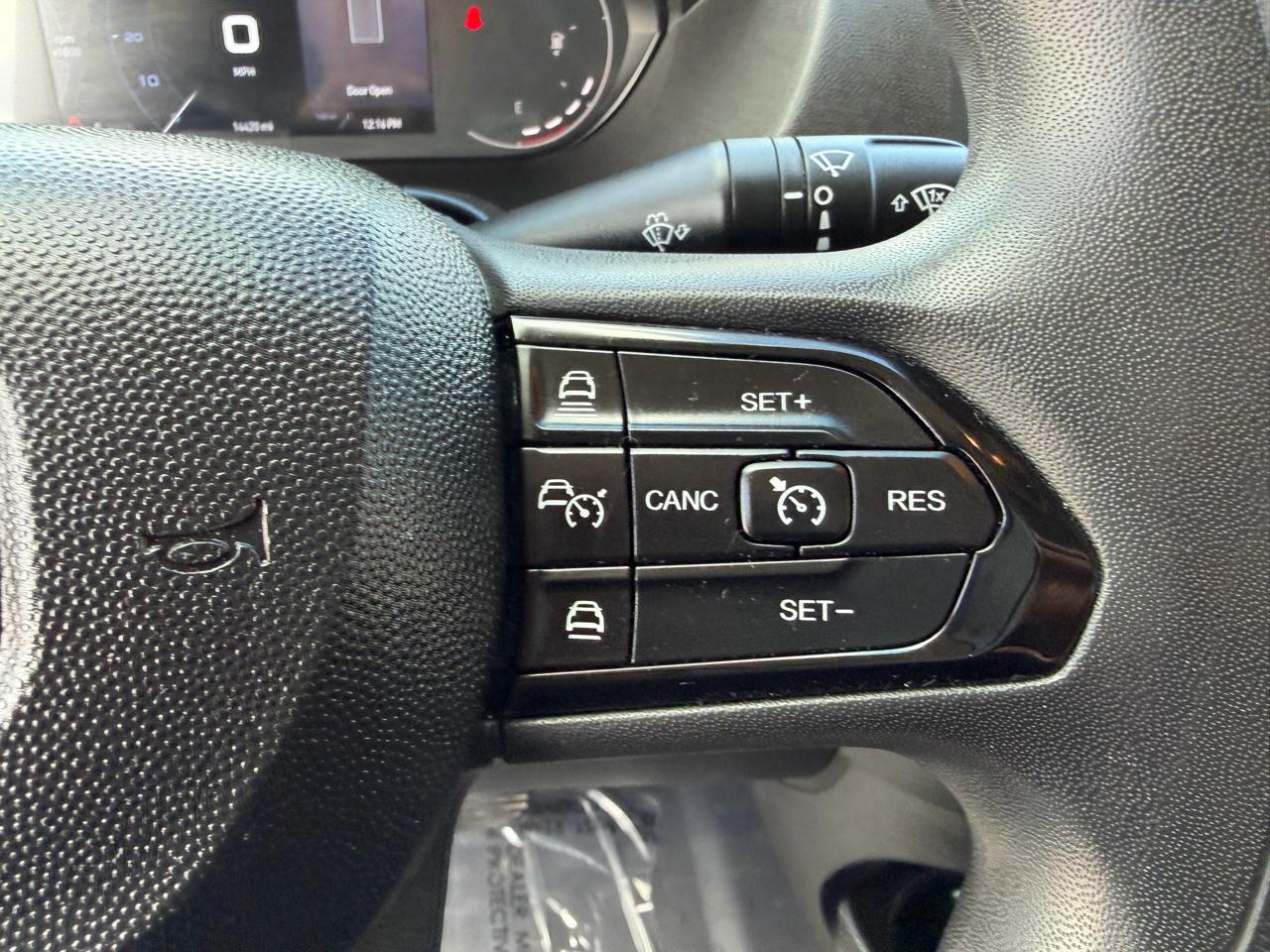 RAM ProMaster Cargo Van Tradesman 2500 Low Roof 136" WB w/Pass Seat 2025