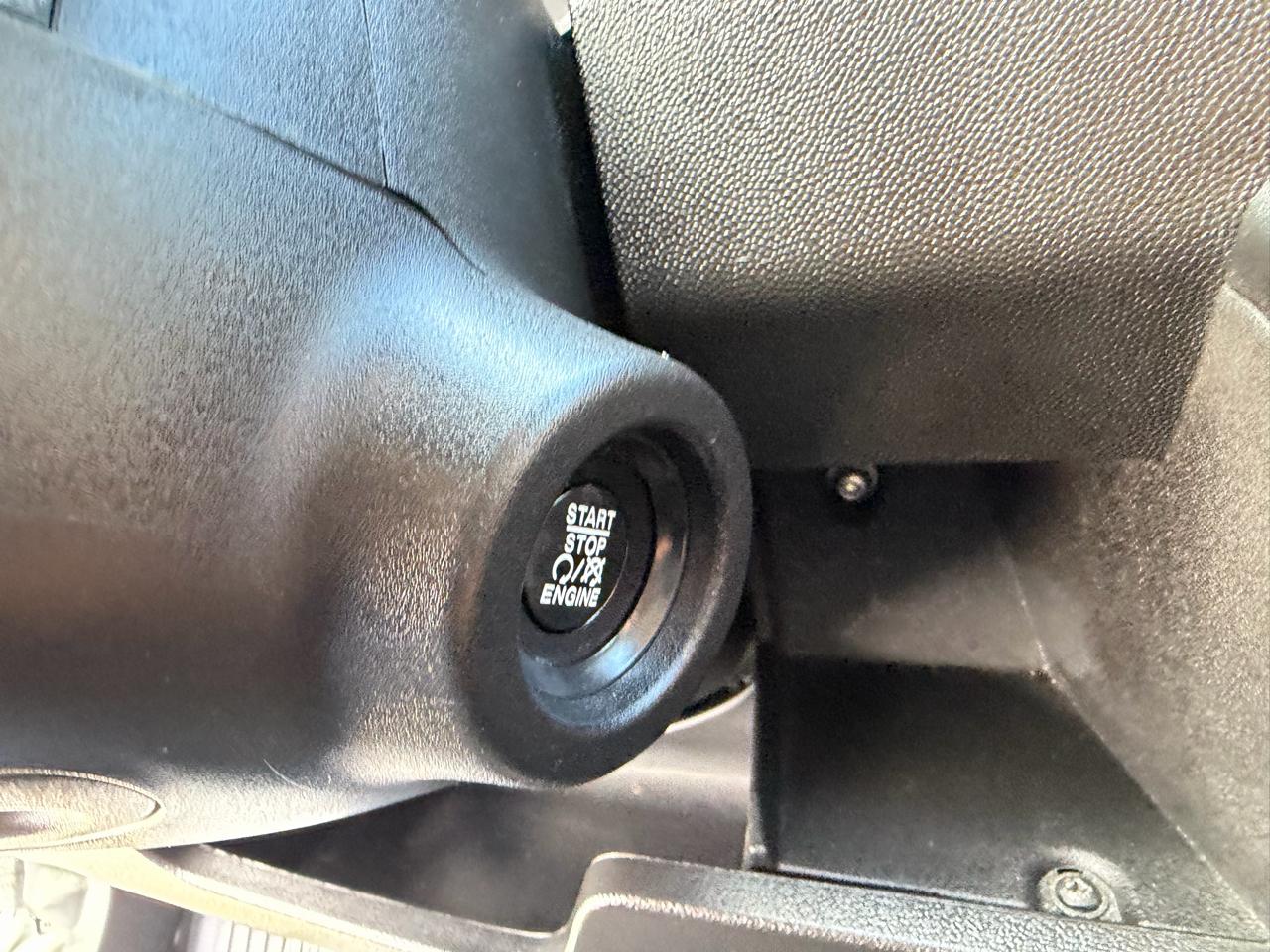 RAM ProMaster Cargo Van Tradesman 2500 Low Roof 136" WB w/Pass Seat 2025