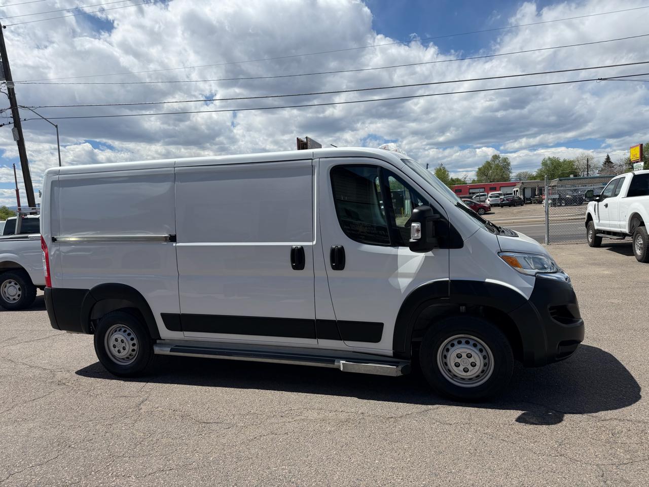RAM ProMaster Cargo Van Tradesman 2500 Low Roof 136" WB w/Pass Seat 2025