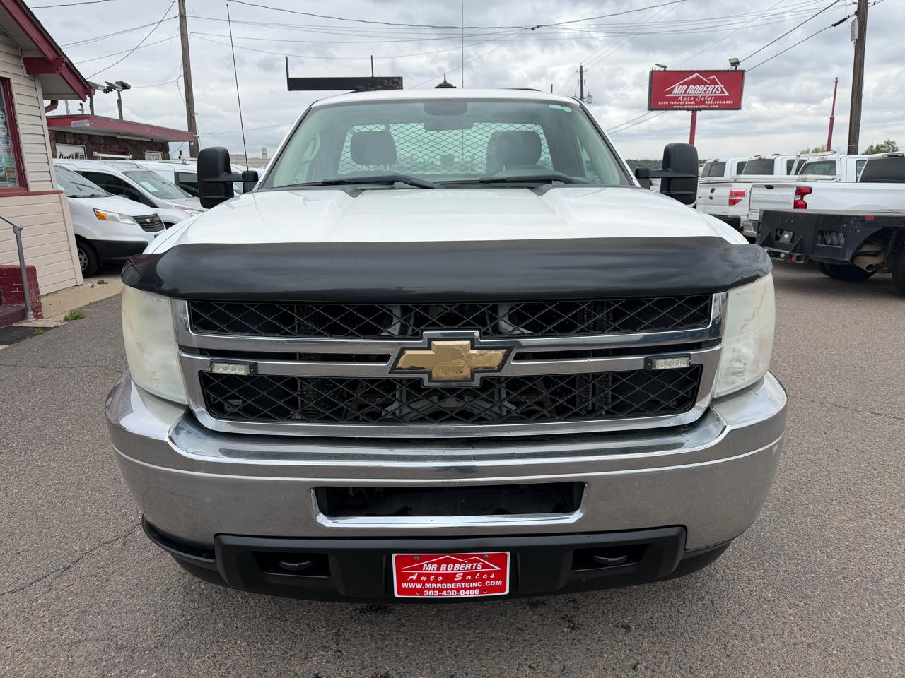 Chevrolet Silverado 2500HD 4WD Reg Cab 133.7" Work Truck 2011