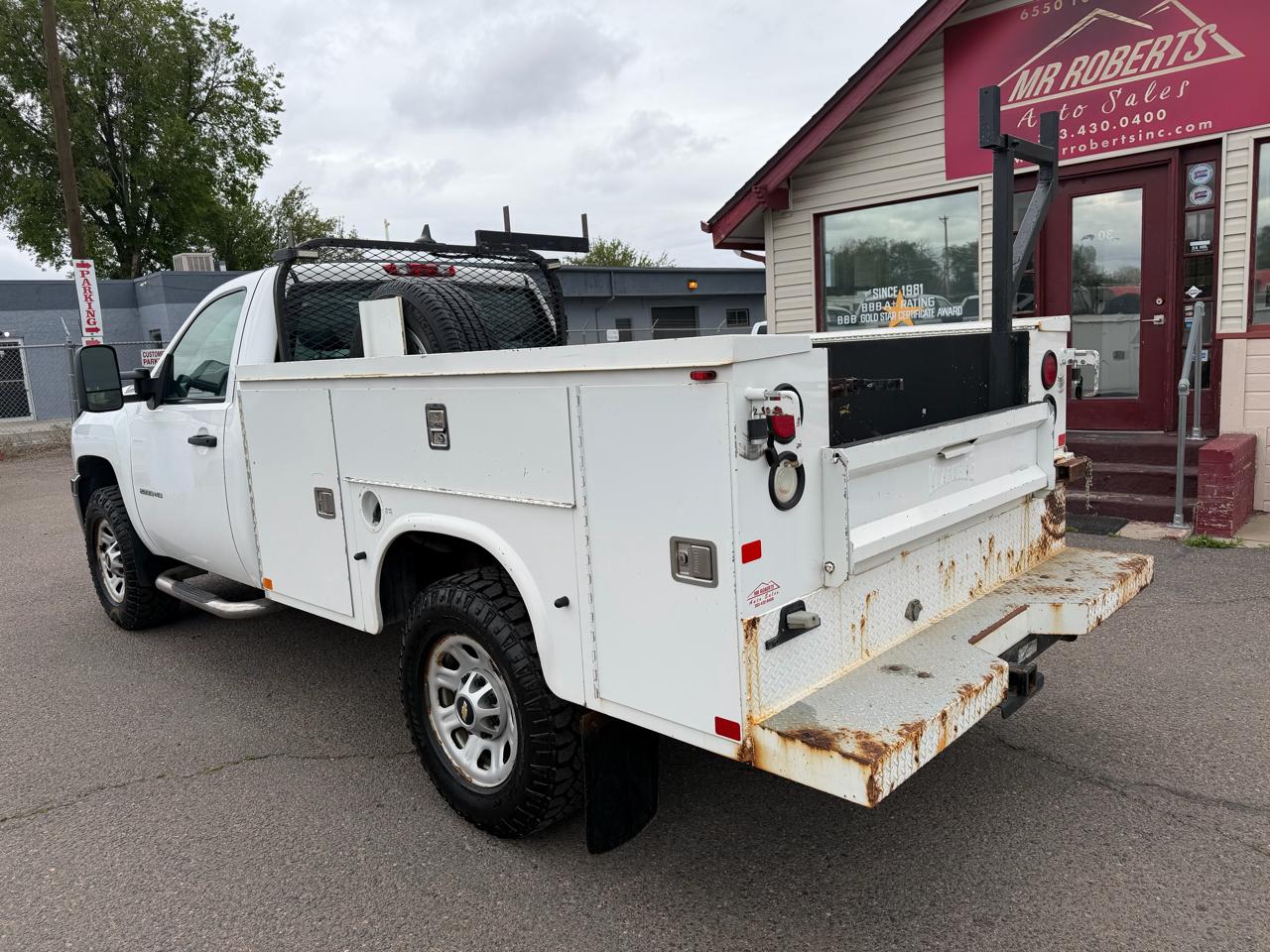 Chevrolet Silverado 2500HD 4WD Reg Cab 133.7" Work Truck 2011