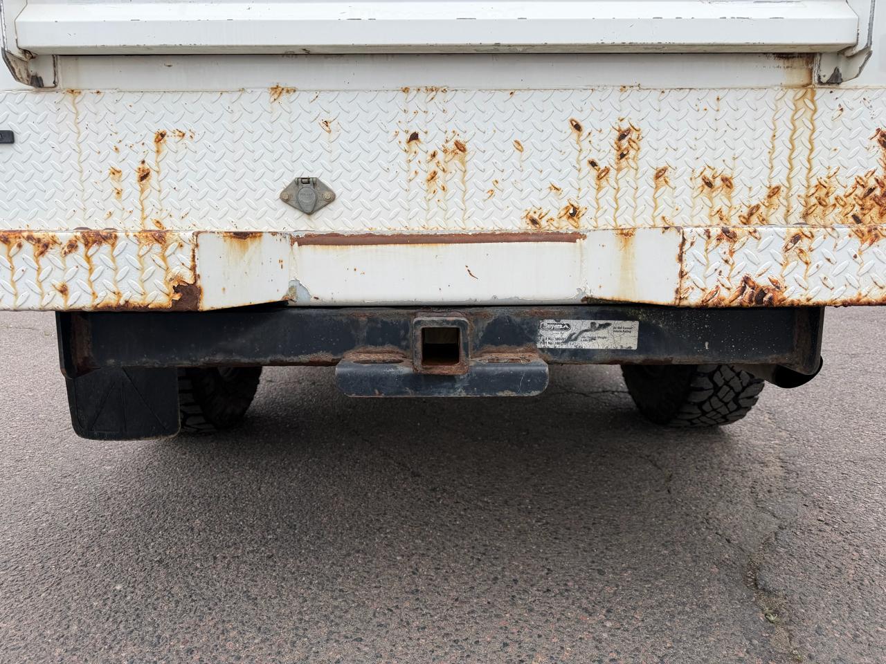 Chevrolet Silverado 2500HD 4WD Reg Cab 133.7" Work Truck 2011