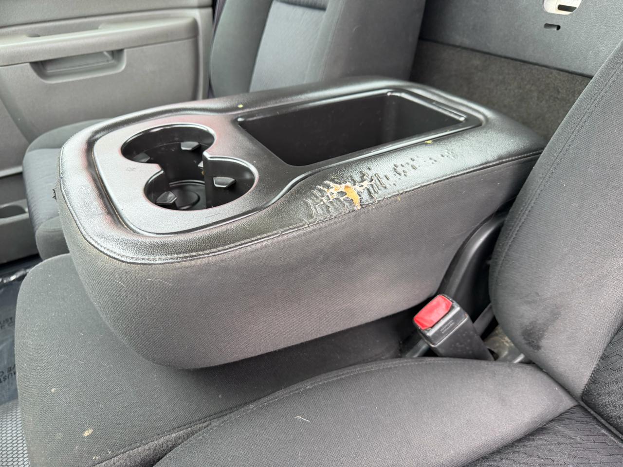 Chevrolet Silverado 2500HD 4WD Reg Cab 133.7" Work Truck 2011