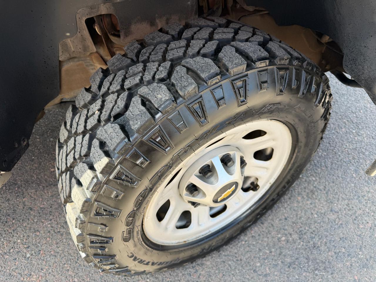 Chevrolet Silverado 2500HD 4WD Reg Cab 133.7" Work Truck 2012