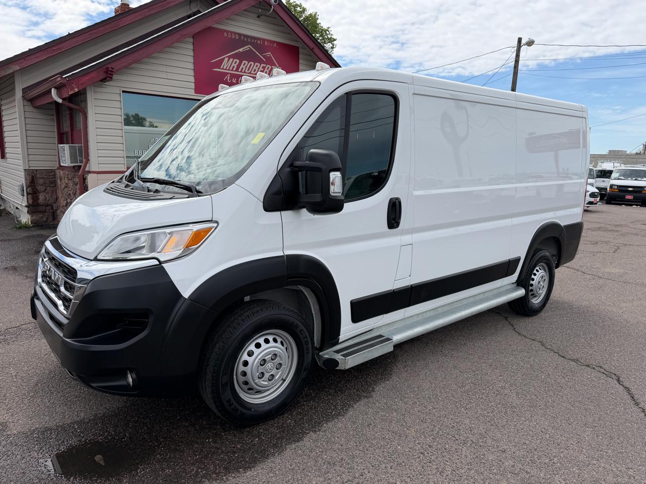 RAM ProMaster Cargo Van Tradesman 2500 Low Roof 136" WB w/Pass Seat 2025